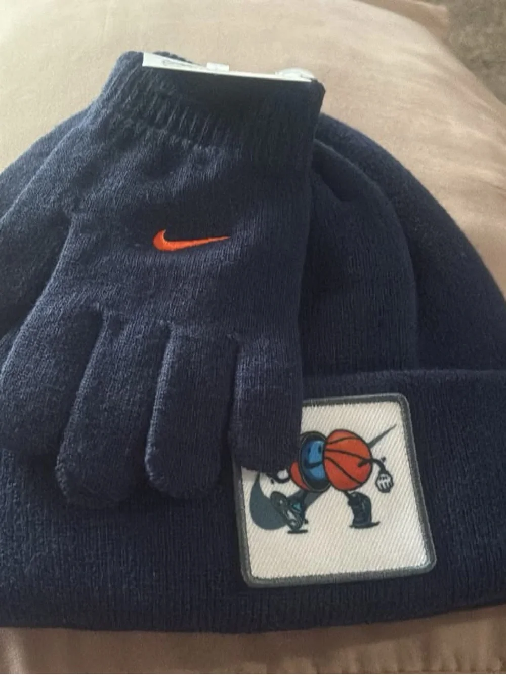 Boys Nike Hat & Glove winter set